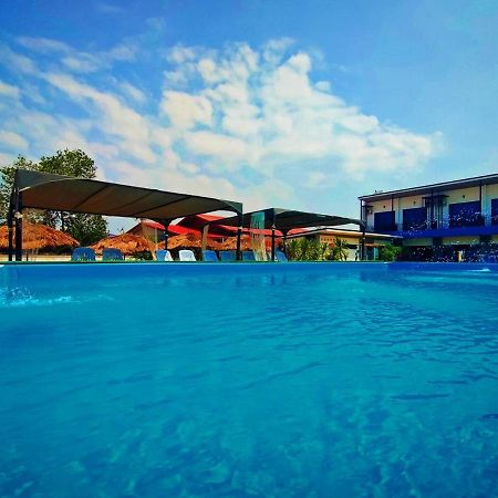 Wixky Hotel Nong Khai Exterior foto
