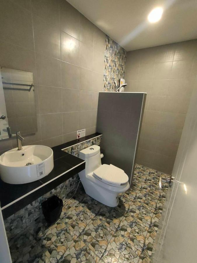 Wixky Hotel Nong Khai Exterior foto